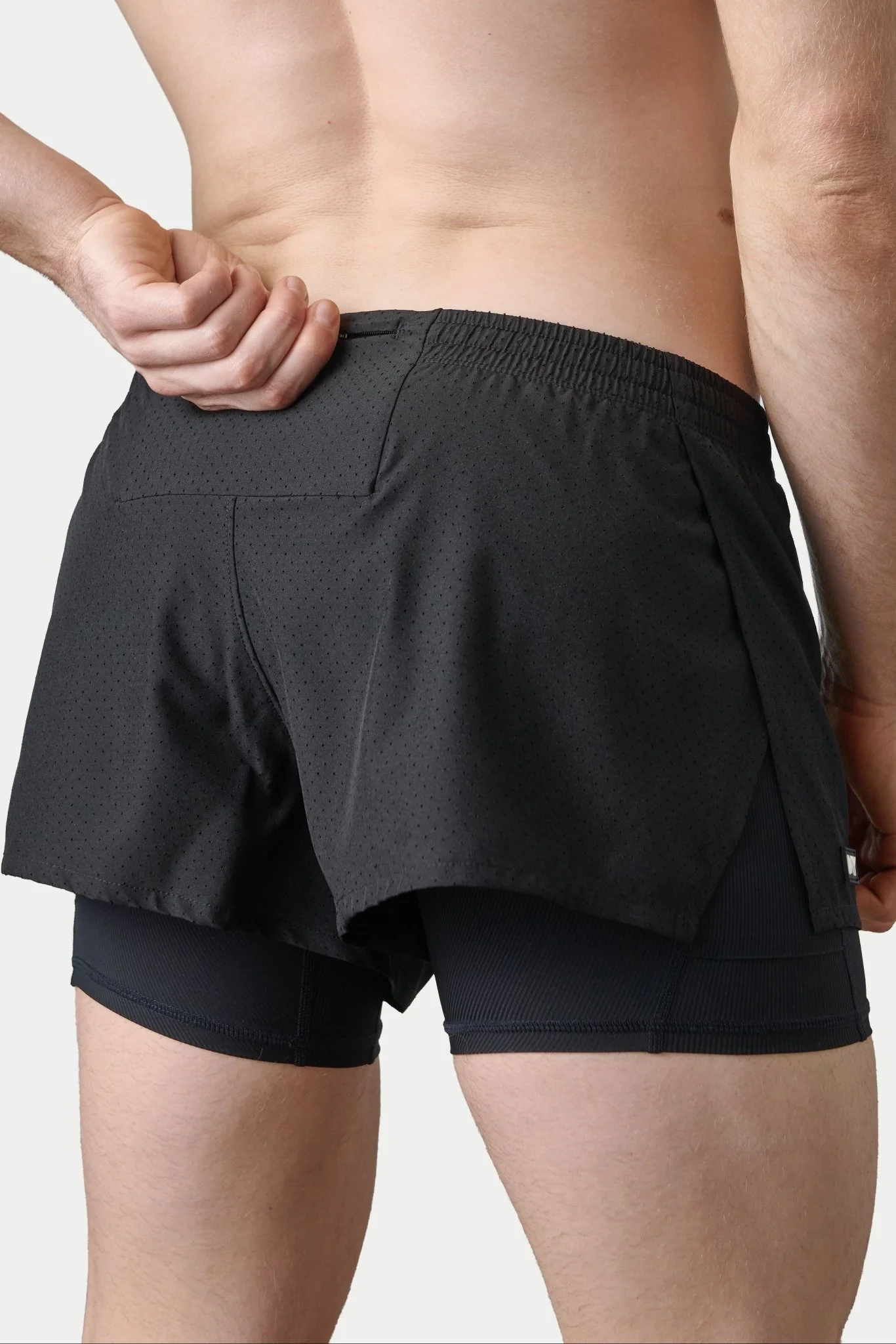 BREEZE Liner Shorts - Black - Image 7