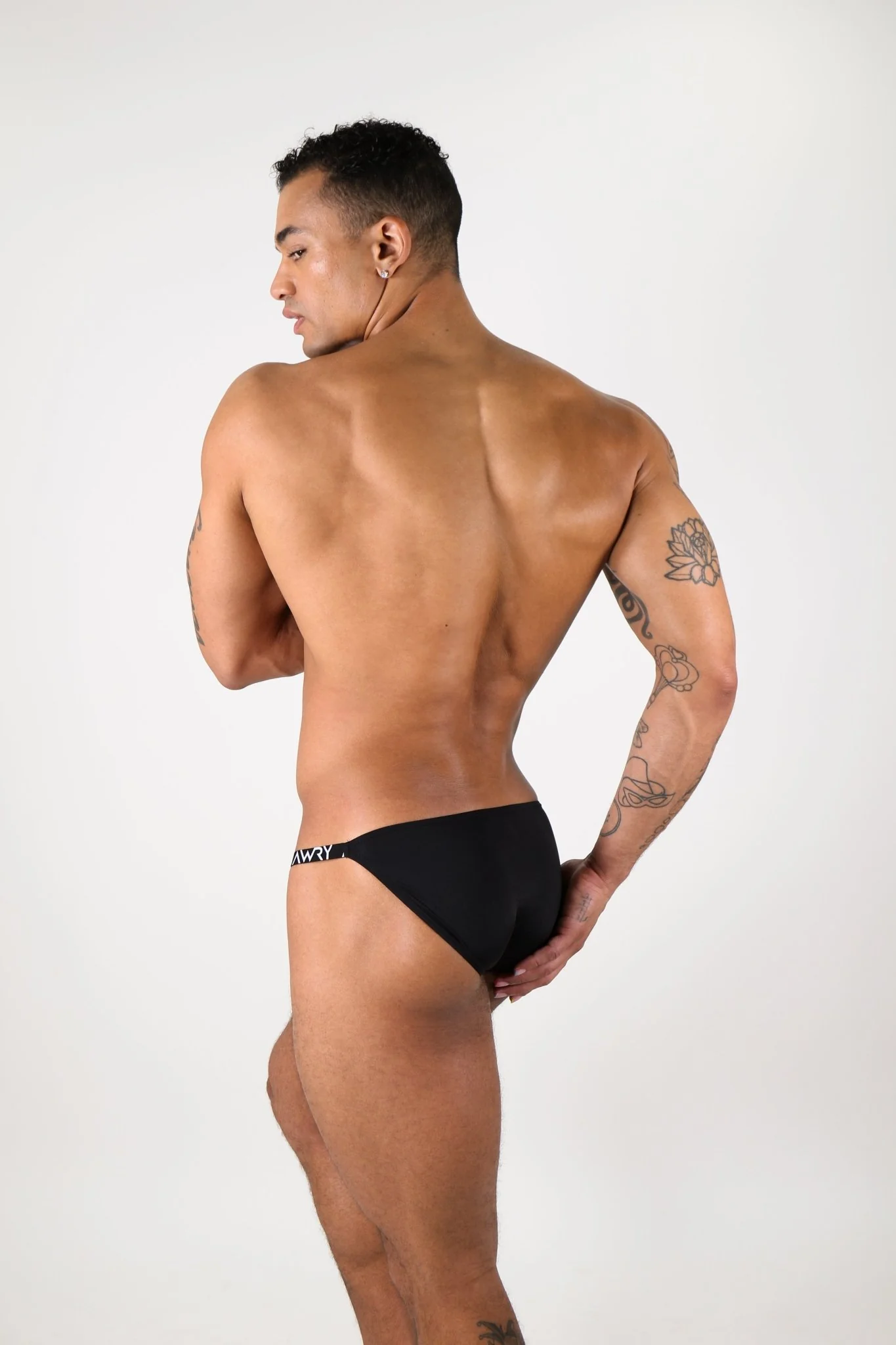 MODERN Bikini - Black - Image 3