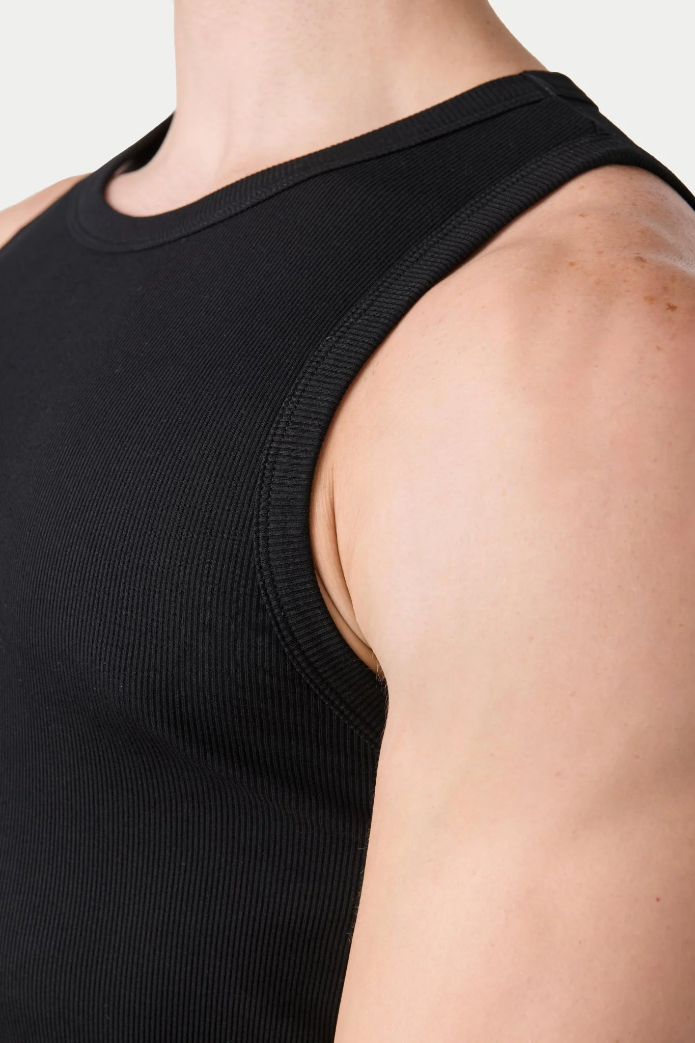 RIBBED Tank - Black - Image 6